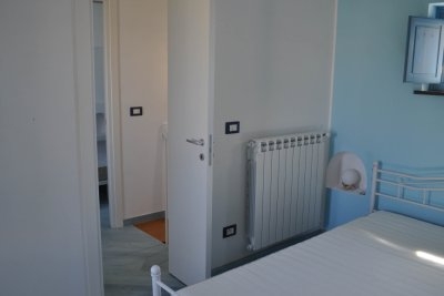 Renovated historic building on 2 levels in the old town of Scalea.