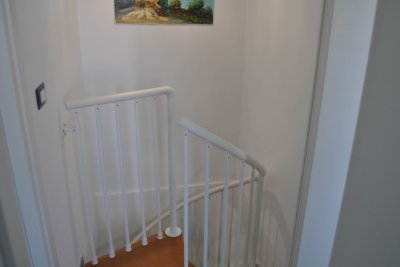 Renovated historic building on 2 levels in the old town of Scalea.