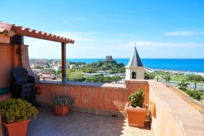 Proprietà storica con terrazzo vista mare nel Centro storico di Scalea.