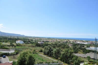 Trilocale  con terrazzo vista mare