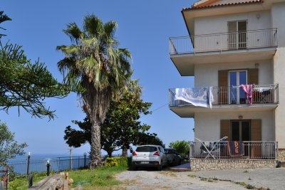 Lovely Apartment with stunning sea view