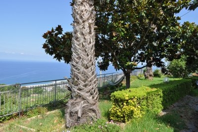 Lovely Apartment with stunning sea view