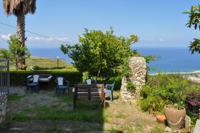 Lovely Apartment with stunning sea view