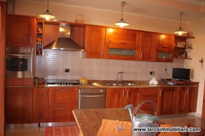 Semi-detached apartment in a panoramic location 