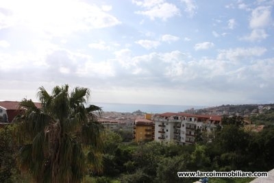 Semi-detached apartment in a panoramic location 
