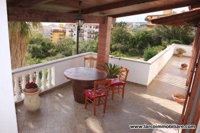 Semi-detached apartment in a panoramic location 