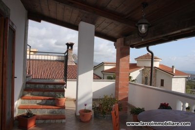 Semi-detached apartment in a panoramic location 
