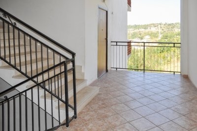 Large renovated apartment with wonderful sea view