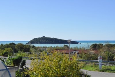 First floor apartment with large sea view terrace