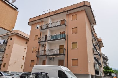 Comodo Trilocale in zona centrale e ben servita