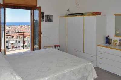 Appartamento arredato con balcone vista mare panoramico