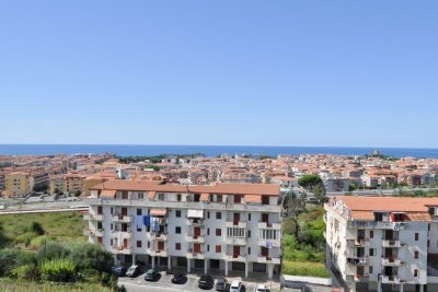 Appartamento arredato con balcone vista mare panoramico