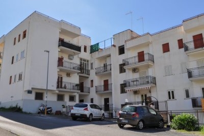 Appartamento arredato con balcone vista mare panoramico