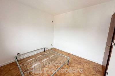 Bilocale al terzo piano con balcone