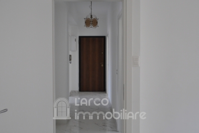 Appartamento ristrutturato con vista mare 