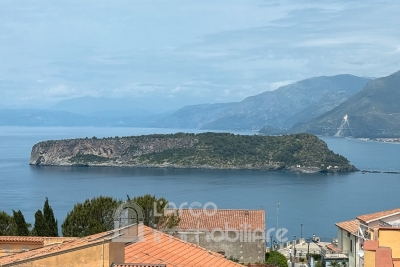 Appartamento con splendida vista sull’Isola di Dino