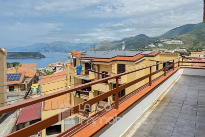 Appartamento con splendida vista sull’Isola di Dino