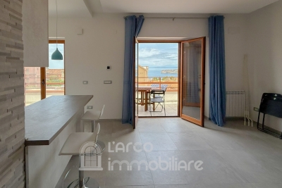 Appartamento con splendida vista sull’Isola di Dino