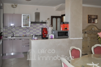 Splendida Villetta a Schiera su 4 Livelli con Vista Mare 