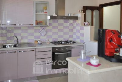 Splendida Villetta a Schiera su 4 Livelli con Vista Mare 