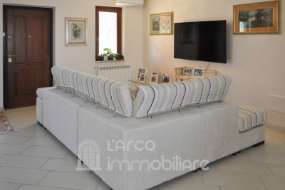 Splendida Villetta a Schiera su 4 Livelli con Vista Mare 