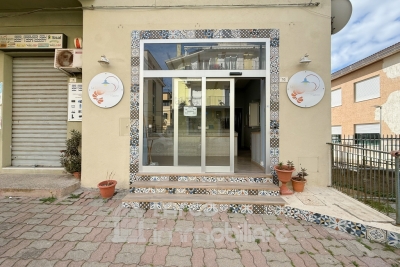 Locale commerciale in posizione strategica