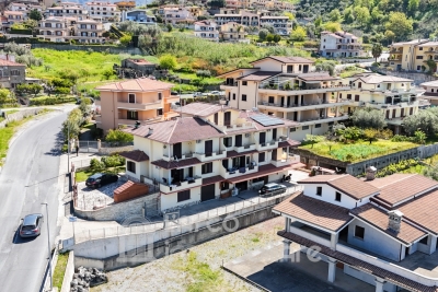 Villetta a Schiera Ristrutturata con Vista Mare e B&B Avviato – A 1,5 km da Diamante