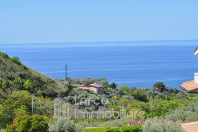 Villetta a Schiera Ristrutturata con Vista Mare e B&B Avviato – A 1,5 km da Diamante