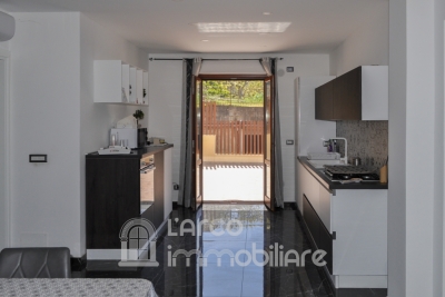 Villetta a Schiera Ristrutturata con Vista Mare e B&B Avviato – A 1,5 km da Diamante
