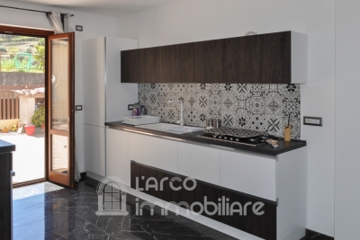 Villetta a Schiera Ristrutturata con Vista Mare e B&B Avviato – A 1,5 km da Diamante