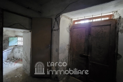 Elegante Proprietà Storica su Due Livelli nel Cuore di Belvedere