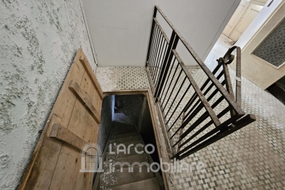 Elegante Proprietà Storica su Due Livelli nel Cuore di Belvedere
