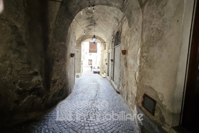 Elegante Proprietà Storica su Due Livelli nel Cuore di Belvedere