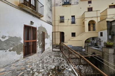 Elegante Proprietà Storica su Due Livelli nel Cuore di Belvedere