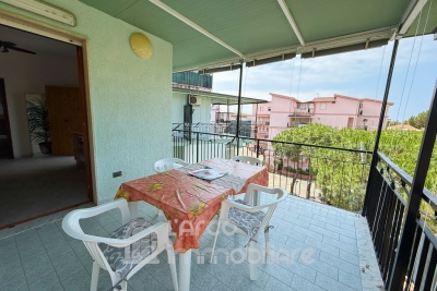 Trilocale a 300 mt dal mare con ampio terrazzo