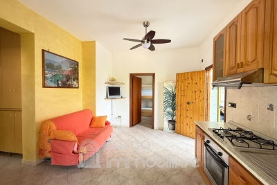 Trilocale a 300 mt dal mare con ampio terrazzo