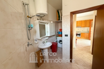 Trilocale a 300 mt dal mare con ampio terrazzo