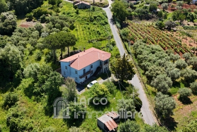 Villa indipendente con vista mare