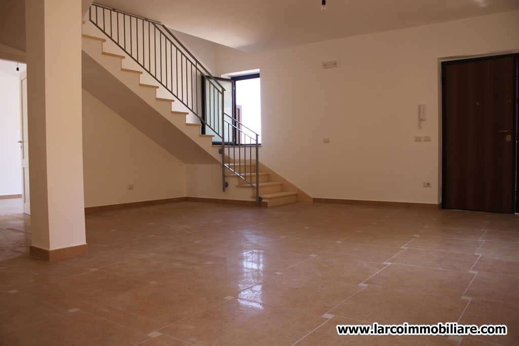 Newly built semi-detached house in a panoramic position