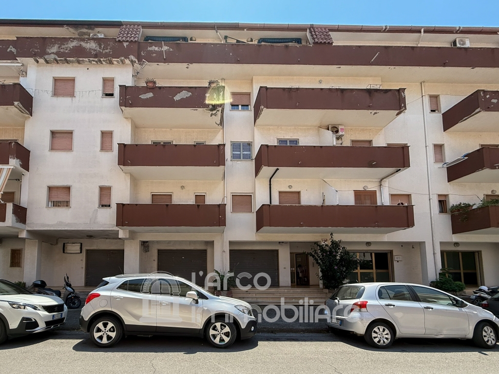 One-Bedroom Apartment for Sale in Scalea – Via Dante Alighieri One-Bedroom Apartment for Sale in Scalea – Via Dante Alighieri